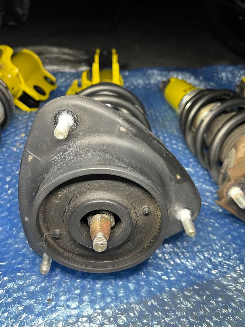 TRD 全長式サスペンション　車高調フルタップ 86 BRZ ZN6 ZC6