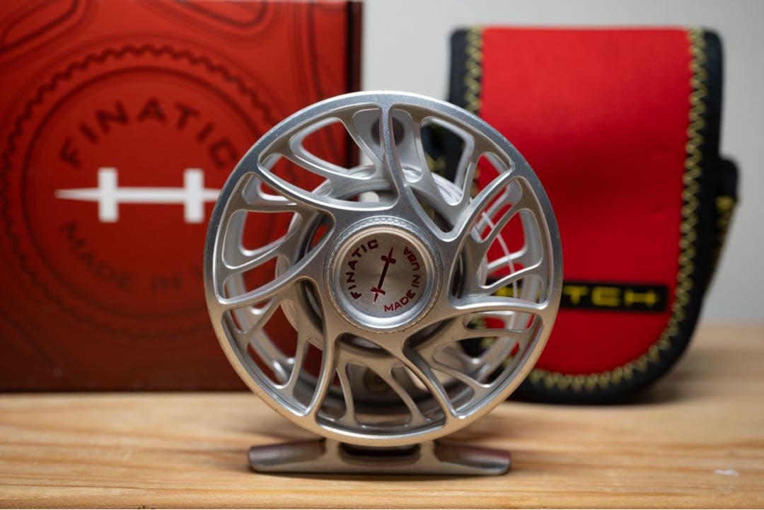 HATCH FINATIC 1plus シルバー ハッチフライリール