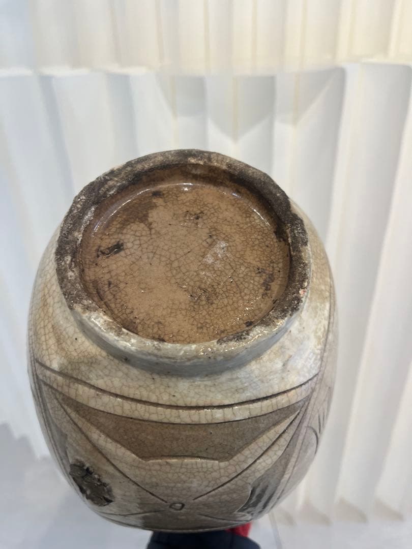 【外商購入】鶏龍山 鉄絵粉青 魚文 扁壺（図録付き）