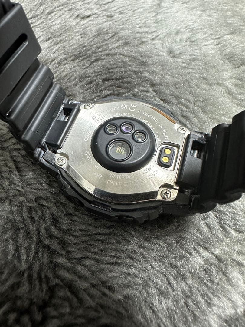 時計 G-SHOCK DW-H5600-1JR G-SQUAD