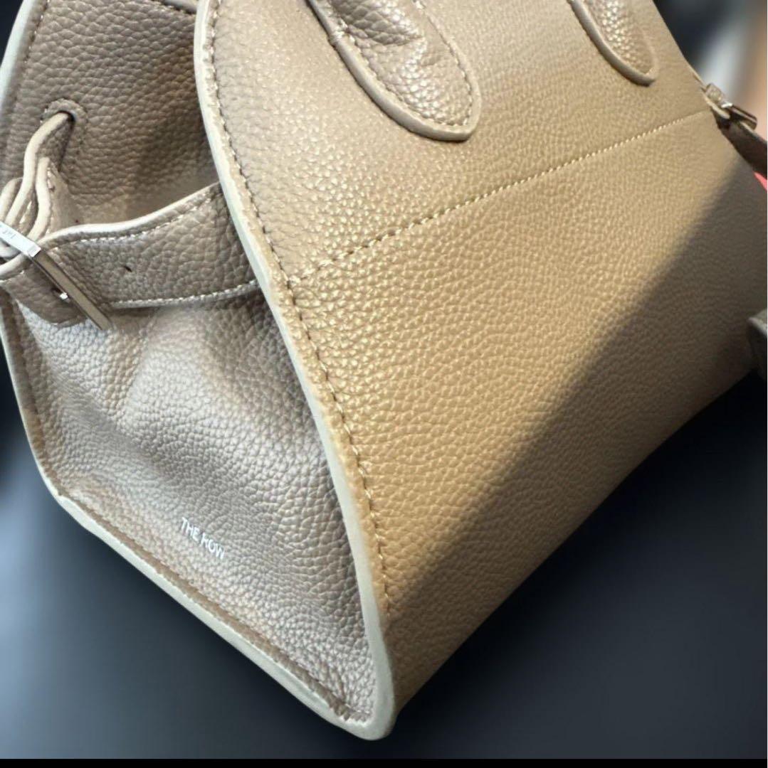 新品THE ROWバッグ　ノベルティ　マルゴー10 大容量 グレージュ