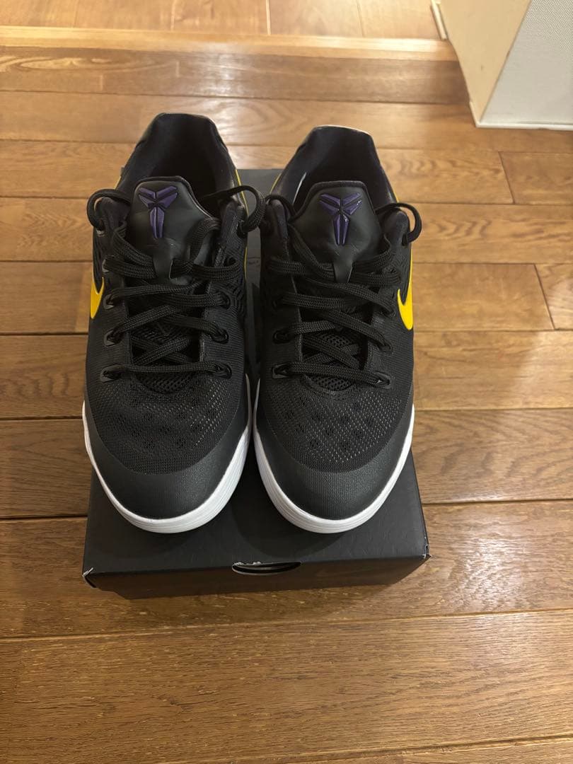 クリスマスセール　Nike Kobe バスケットボールシューズ 黒/黄