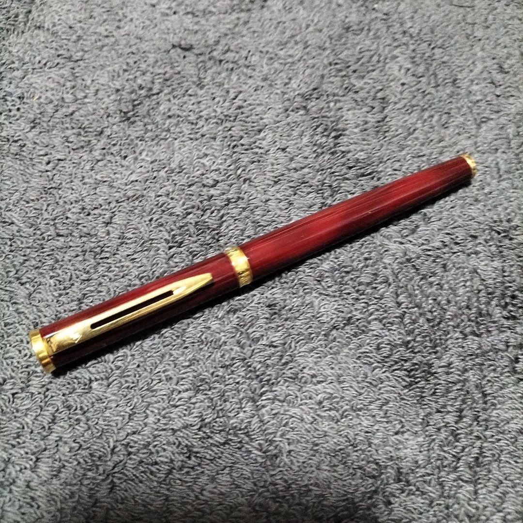 18Ｋ WATERMAN 赤い樹脂製万年筆 金色装飾