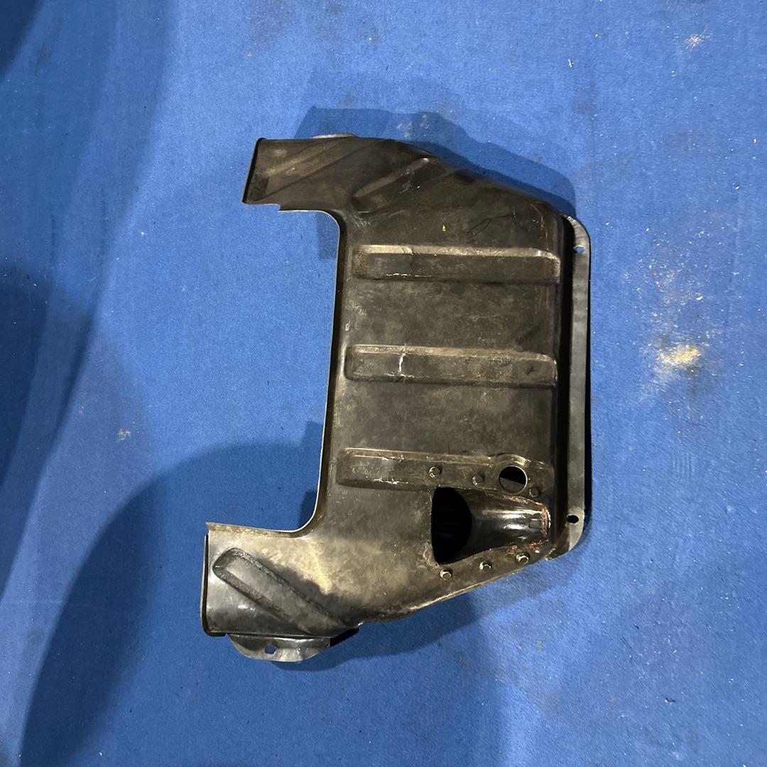 gc10 kgc10 ハコスカ用　エンジンアンダーカバー　FRP製