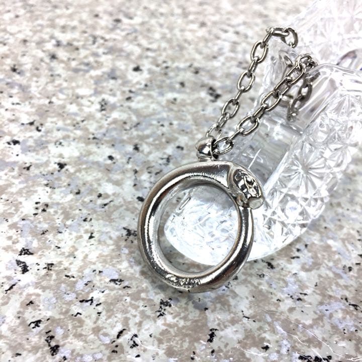 カルティエ キーホルダー 381F30Ｗ メール便