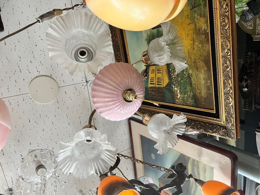 昭和レトロシャンデリア、レトロシャンデリア、陶器とガラスホヤのシャンデリア