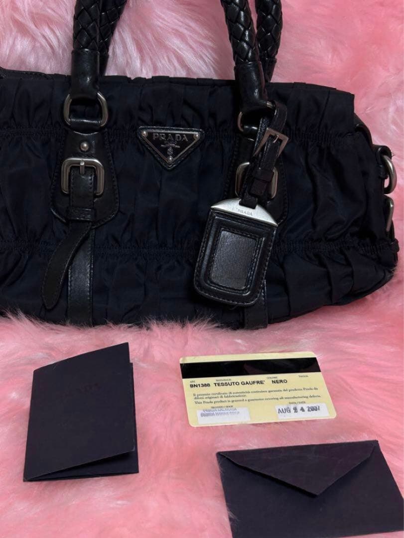 【美品】PRADA 黒 ナイロン フリルバッグ