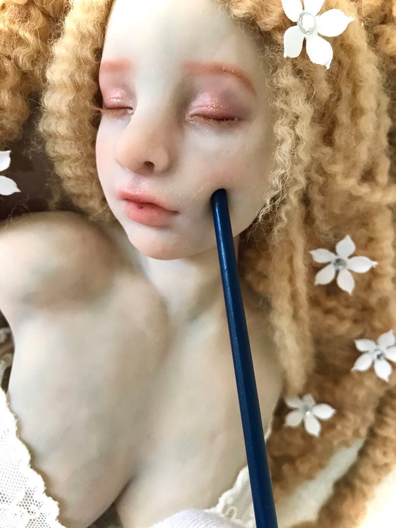 壁掛けオブジェ【柔らかい少女A】