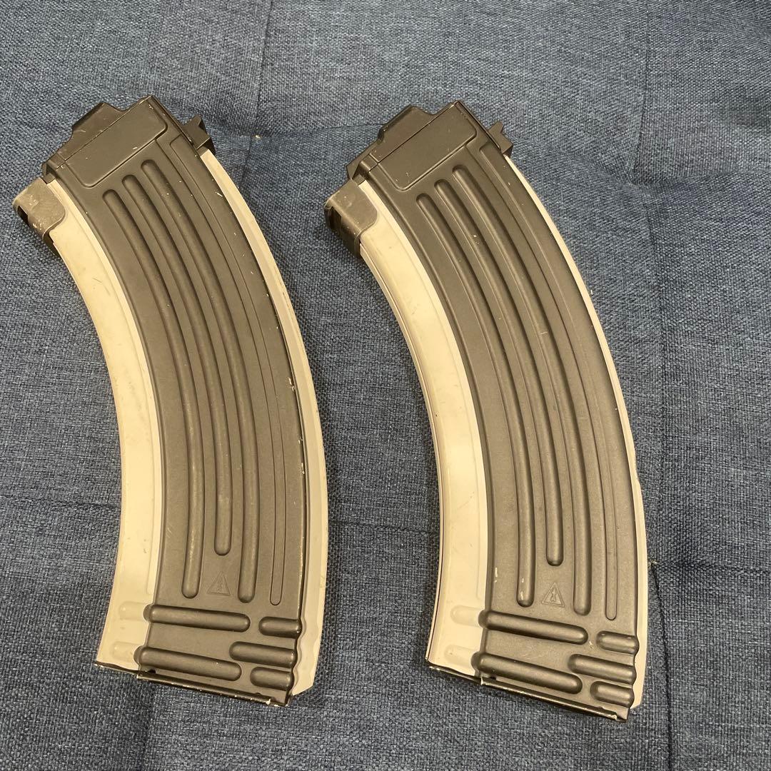 次世代電動ガン ホワイトストーム　 マガジン2本付き