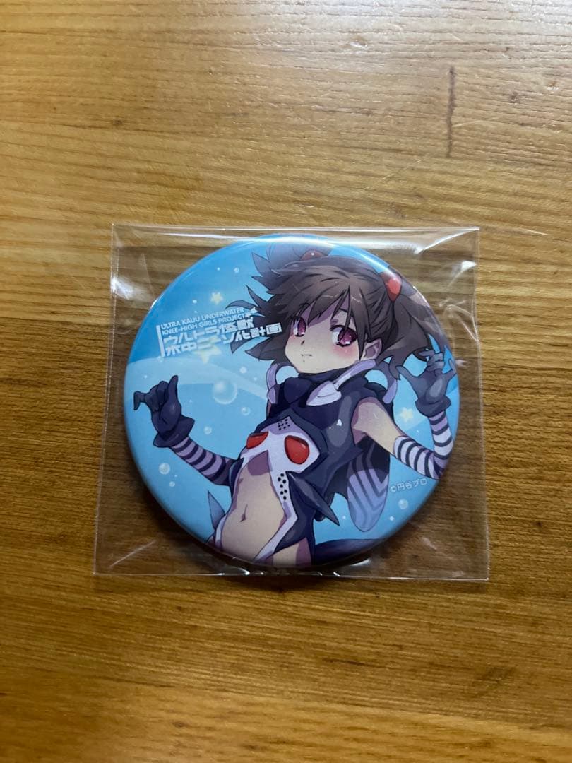 ウルトラ怪獣水中ニーソ化計画　缶バッジ　ダダ