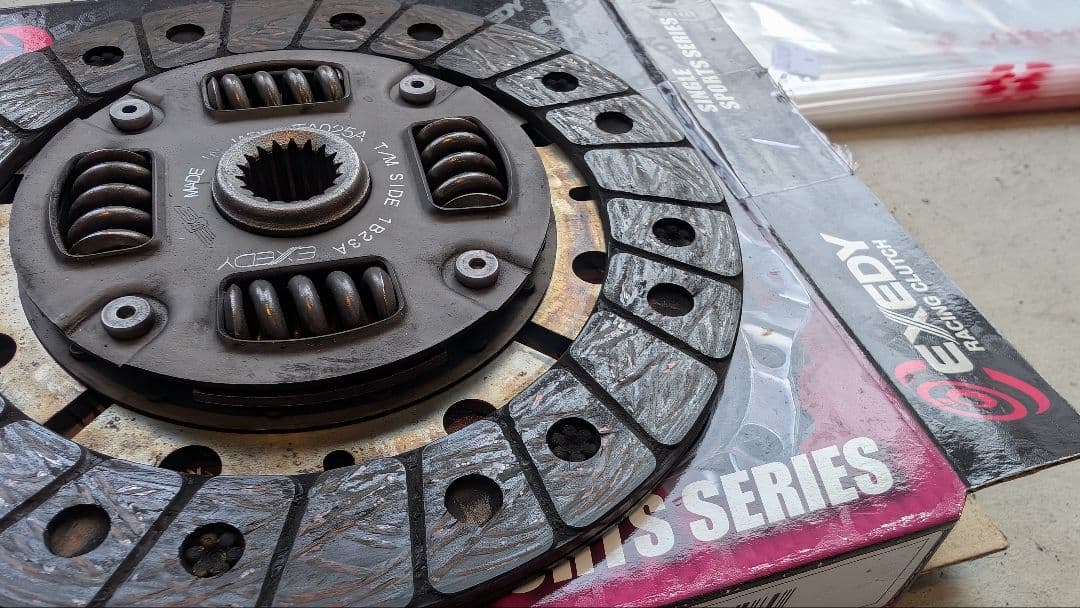 EXEDY ウルトラファイバー クラッチディスク JA11後期用 400km使用