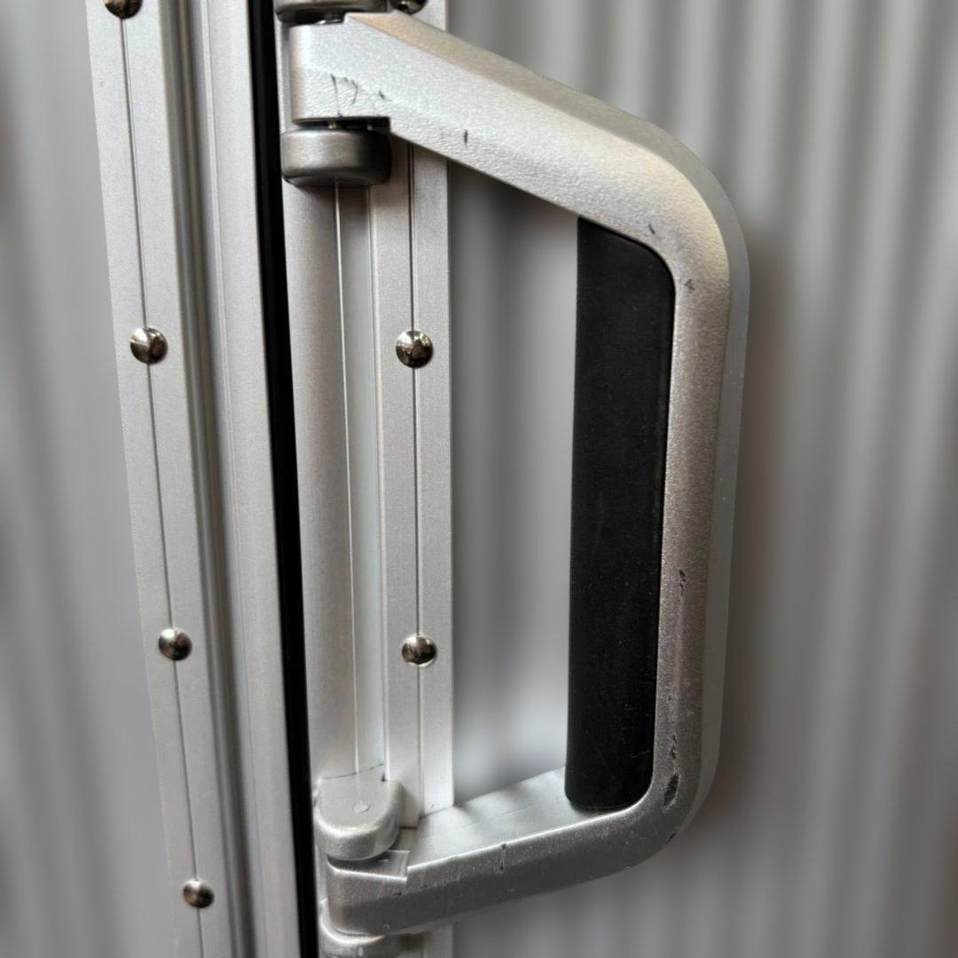 ◇ シルバースイスミリタリー Cタイプ 64L SM-C624 スーツケース