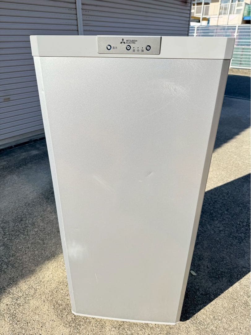 20年製 三菱 冷凍庫 縦型 121L MF-U12D-S1