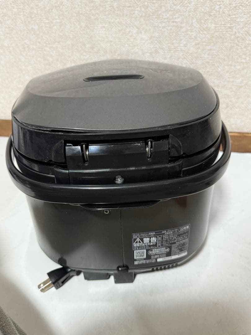 2022年製 TIGER IHジャー炊飯器炊きたて 1升炊き JPW-G180