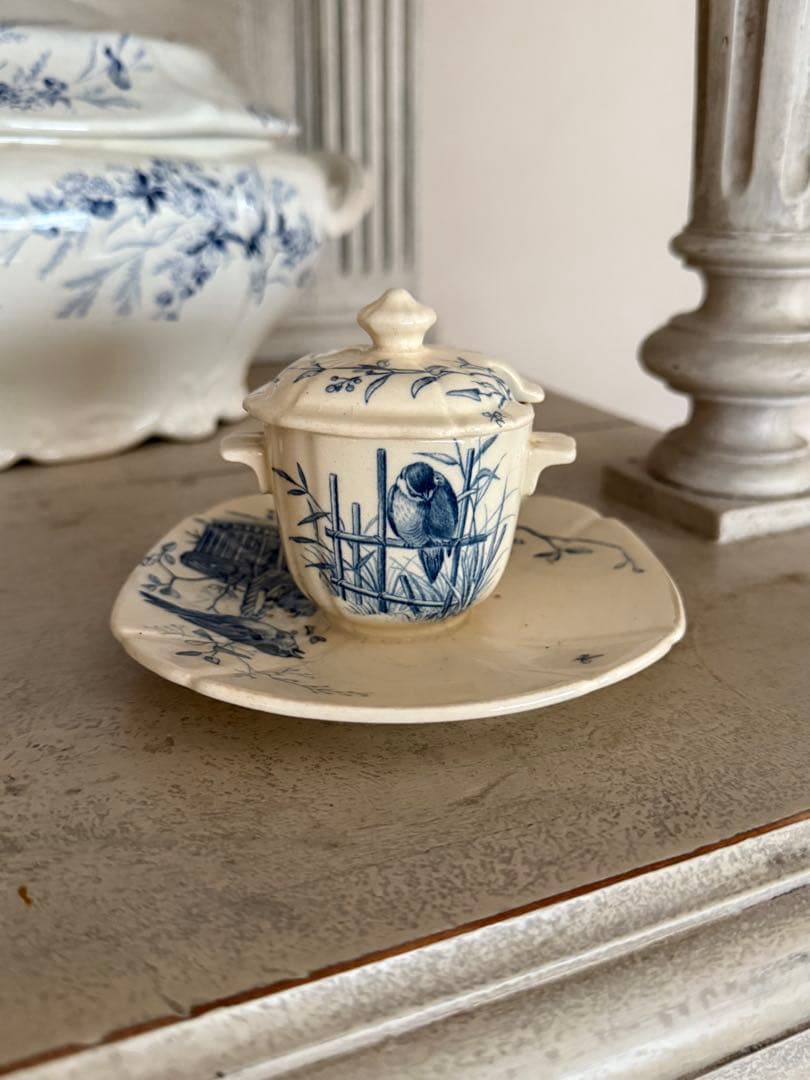 ジアンGienフランスアンティーク陶器小鳥とカゴの柄ムタディエマスタード入れ