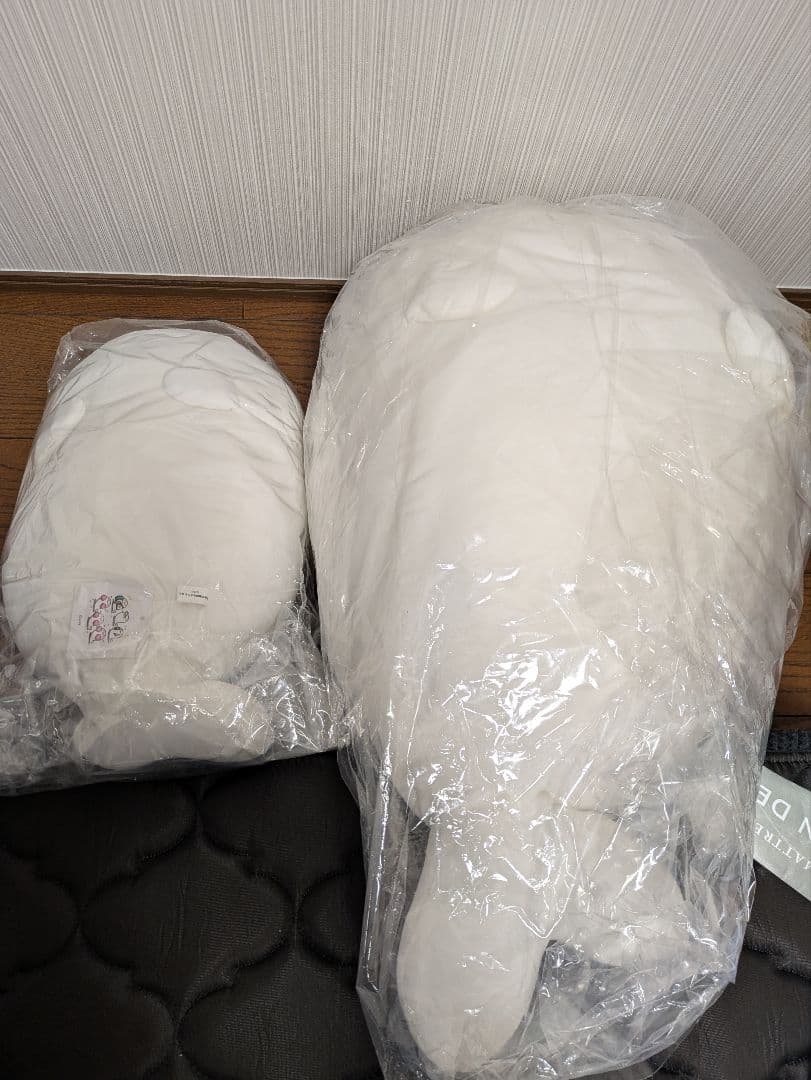 北海の魔獣あざらしさん ビッグむにゅぐるみ こざらしさん　特大ぬいぐるみ　2点