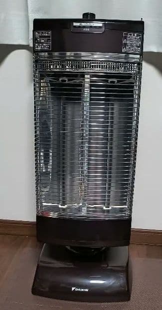 美品 DAIKIN セラムヒート 遠赤外線暖房機　ERFT11PS