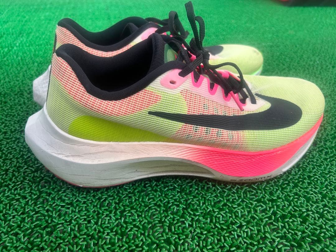 ナイキズームフライ５　27.5cm