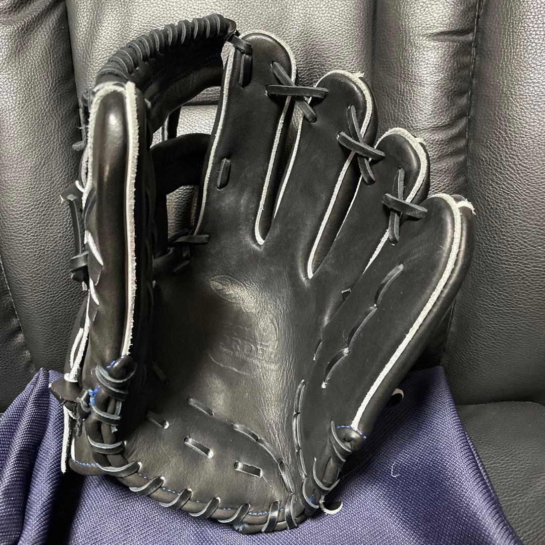 硬式 Motive Force 特殊重心グローブ 小指２本入れ 内野手用