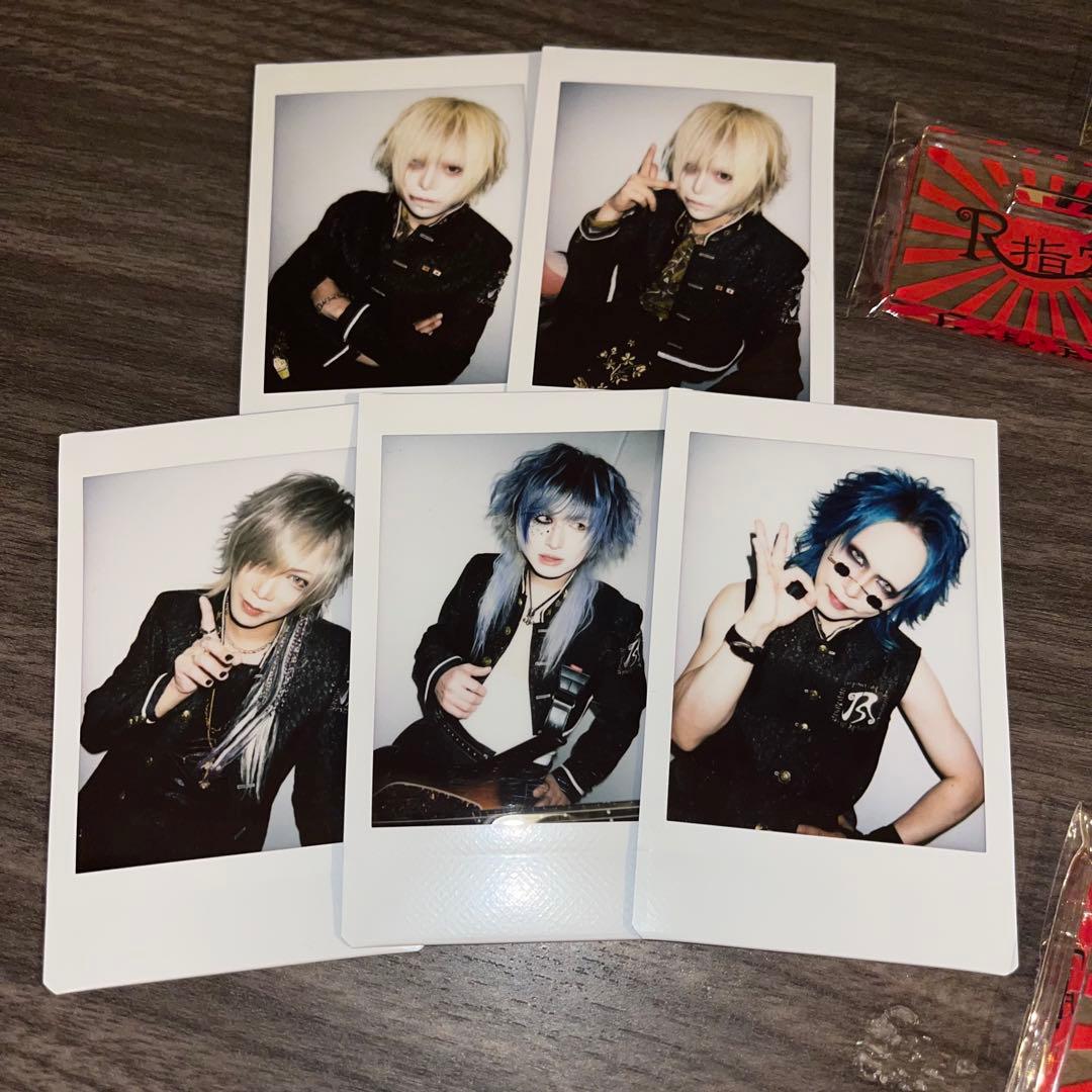 R指定 アクスタ チェキ