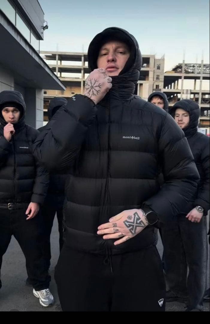 mont-bellブラック ライトアルパインダウンパーカ　US 海外規格