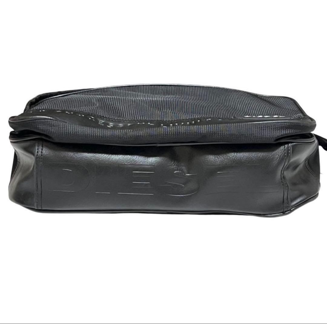 【良品】 ショルダーバッグ　メッセンジャーバッグ　ナイロンバッグ　DIESEL