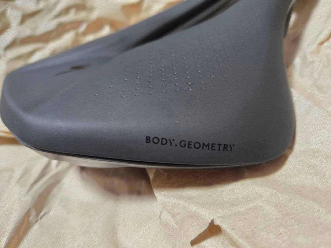 Specialized Power サドル 155mm