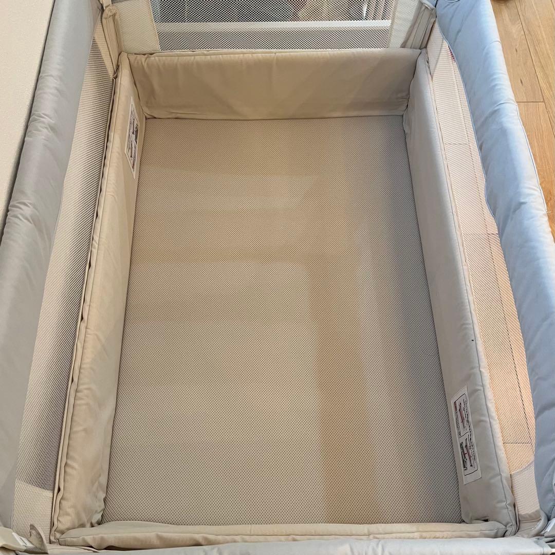 アップリカ　ココネルエアーAB ホワイトグレーWH