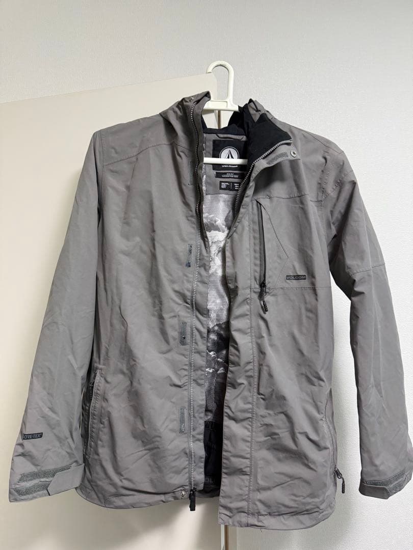 VOLCOM スノーボード ウェア Mサイズ ゴアテックス グレー