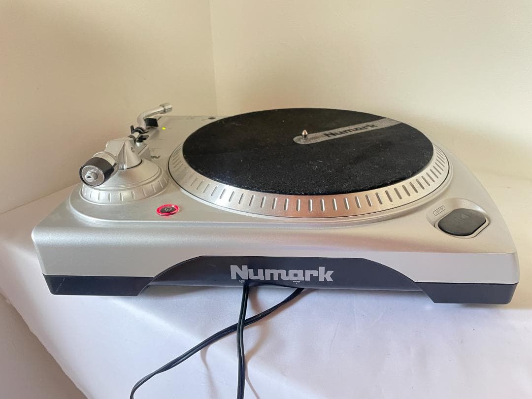 Numark TT USB ターンテーブル