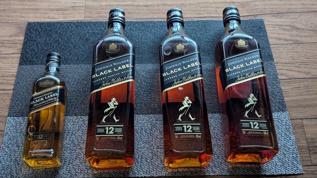 ジョニーウォーカー ブラックラベル 12年 4本セット　新品未開封