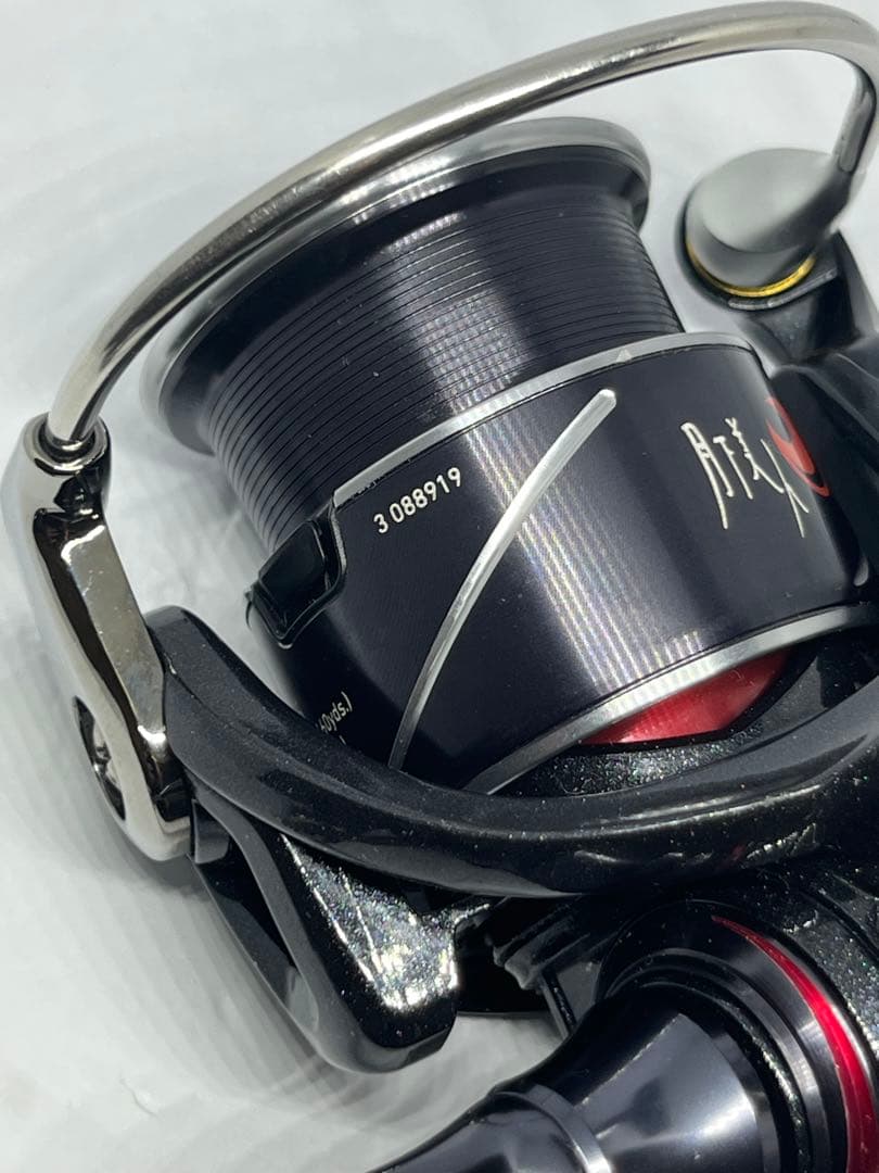 ダイワ　DAIWA スピニングリール 20 月下美人X LT 2000S