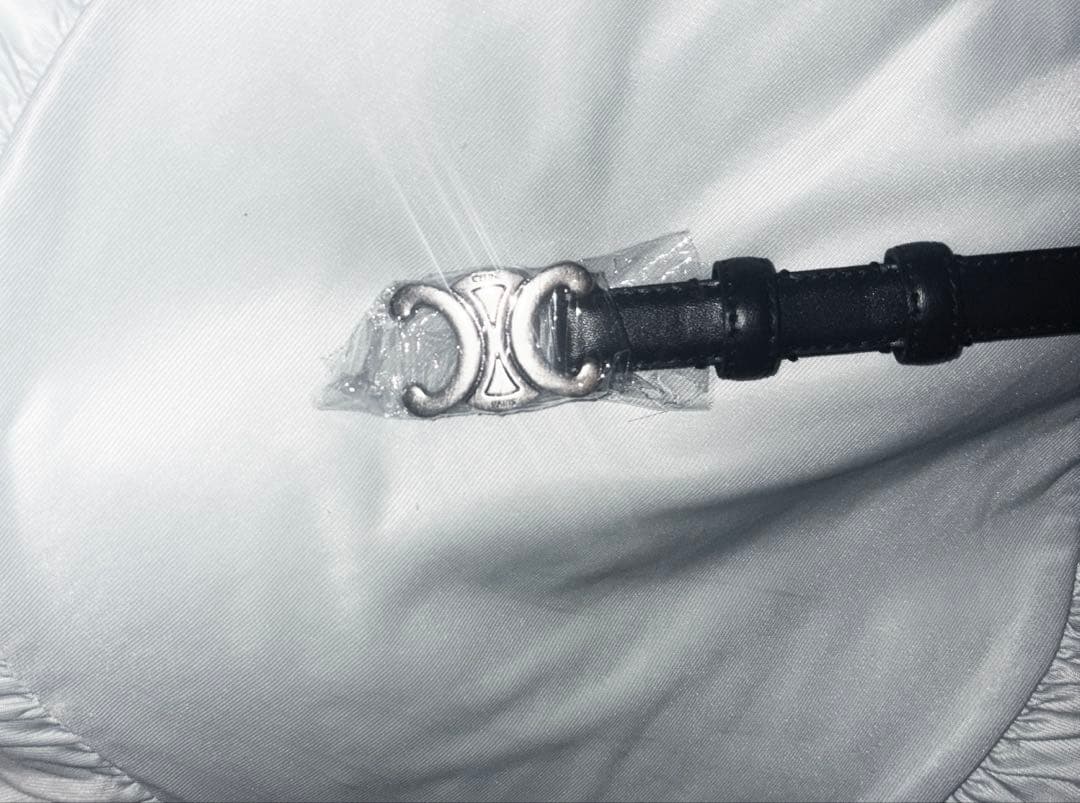 トリオンフ細ベルト黒18MMCELINE