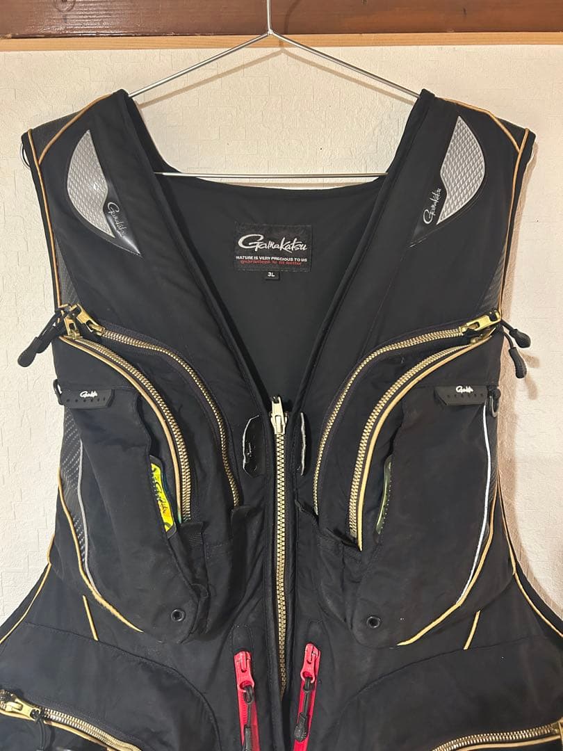 美品 がまかつ アルテマシールドプロフローティングベスト GM2183