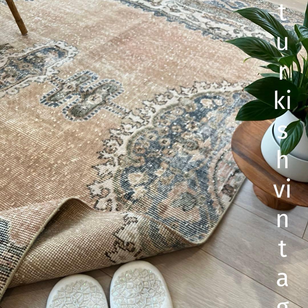 額縁メダリオン✳︎130×215コーラルピンク　ブルー　トルコヴィンテージラグ