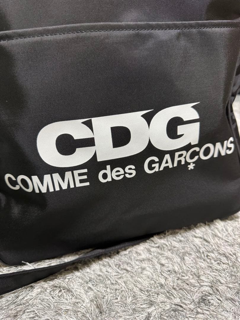COMME des GARÇONS ショルダーバッグ　黒
