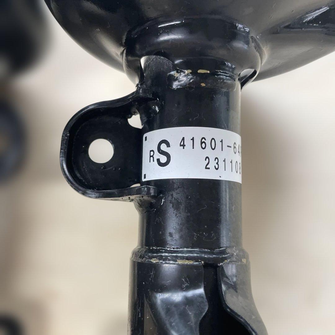 エブリィショック純正部品da17.v４本