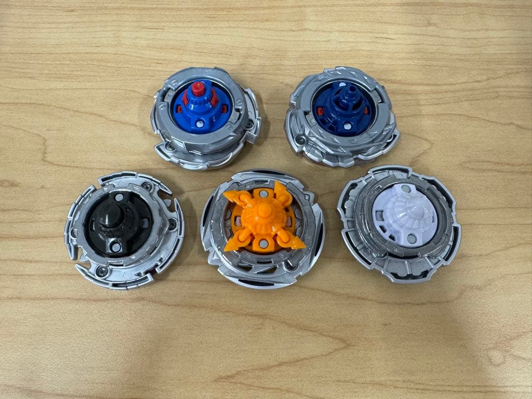 【ベイブレードバースト復刻】メタルファイトベイブレード アニメ10周年記念セット