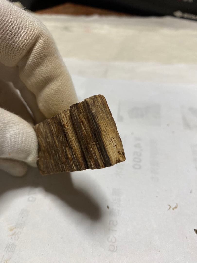 ベトナム産高品質沈香伽羅10.43g 香道聞香用六国五味　香木