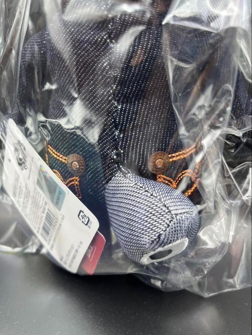 大阪関西万博　ミャクミャク　エドウィン大　ぬいぐるみ　EDWIN デニム　黒