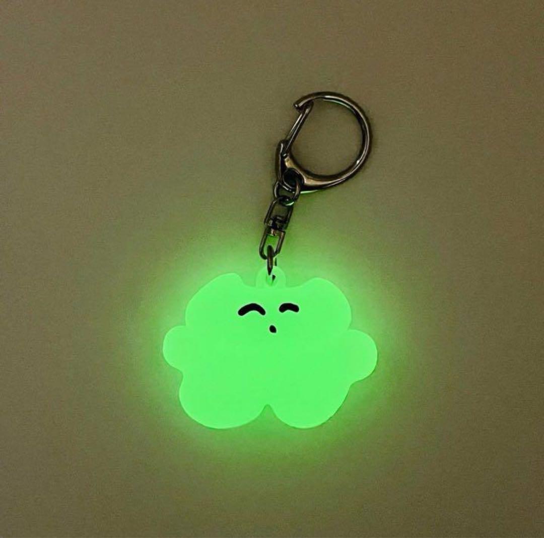 カネコアヤノ ねこ蓄光キーホルダー