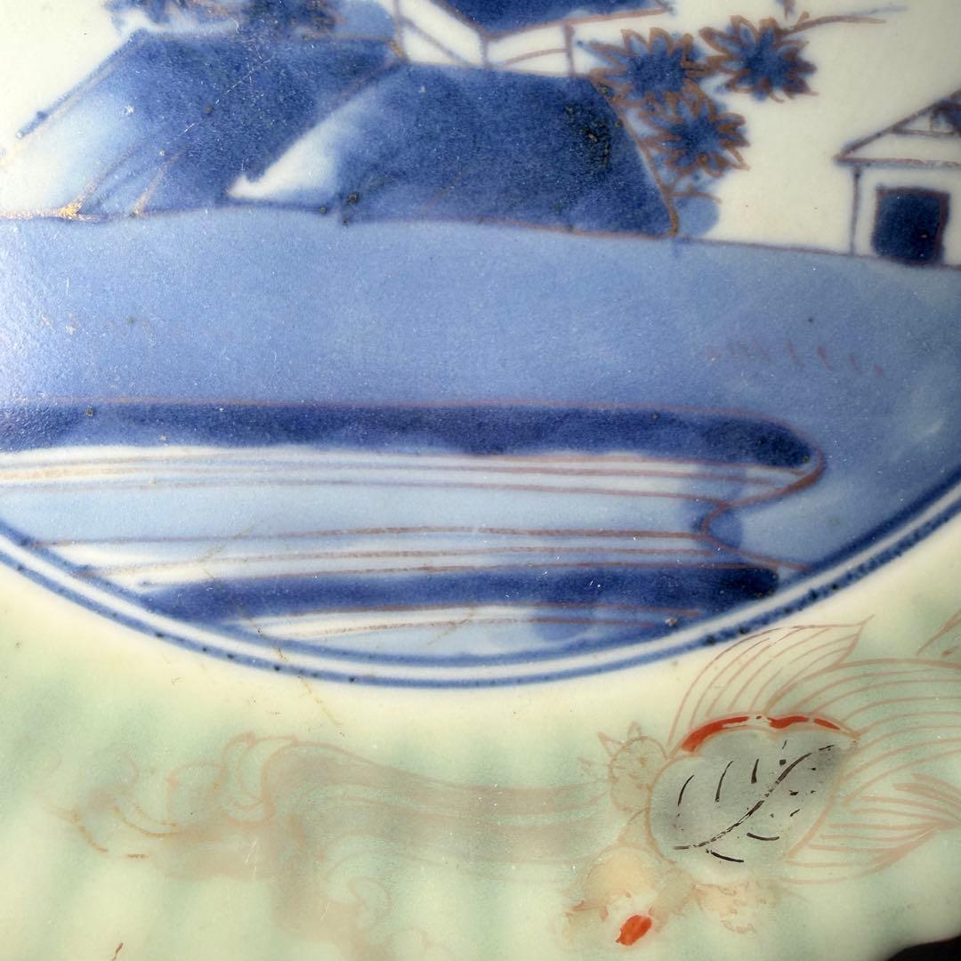 古伊万里　青磁染付風景図菊花形七寸皿　太明成化年製　直径約21cm　鶴亀