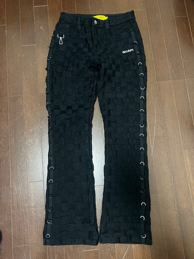 GUAPI ブラックフレアパンツ