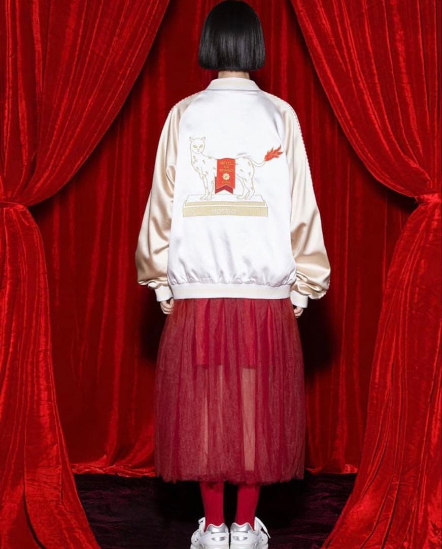 HOTELO スカジャン リバーシブル 赤 白 刺繍