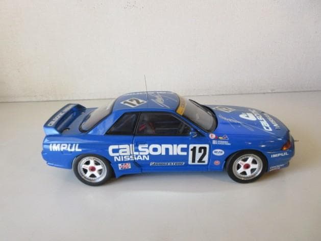 特価 AUTOart 1/18 日産 スカイライン GT-R 星野一義サイン入り