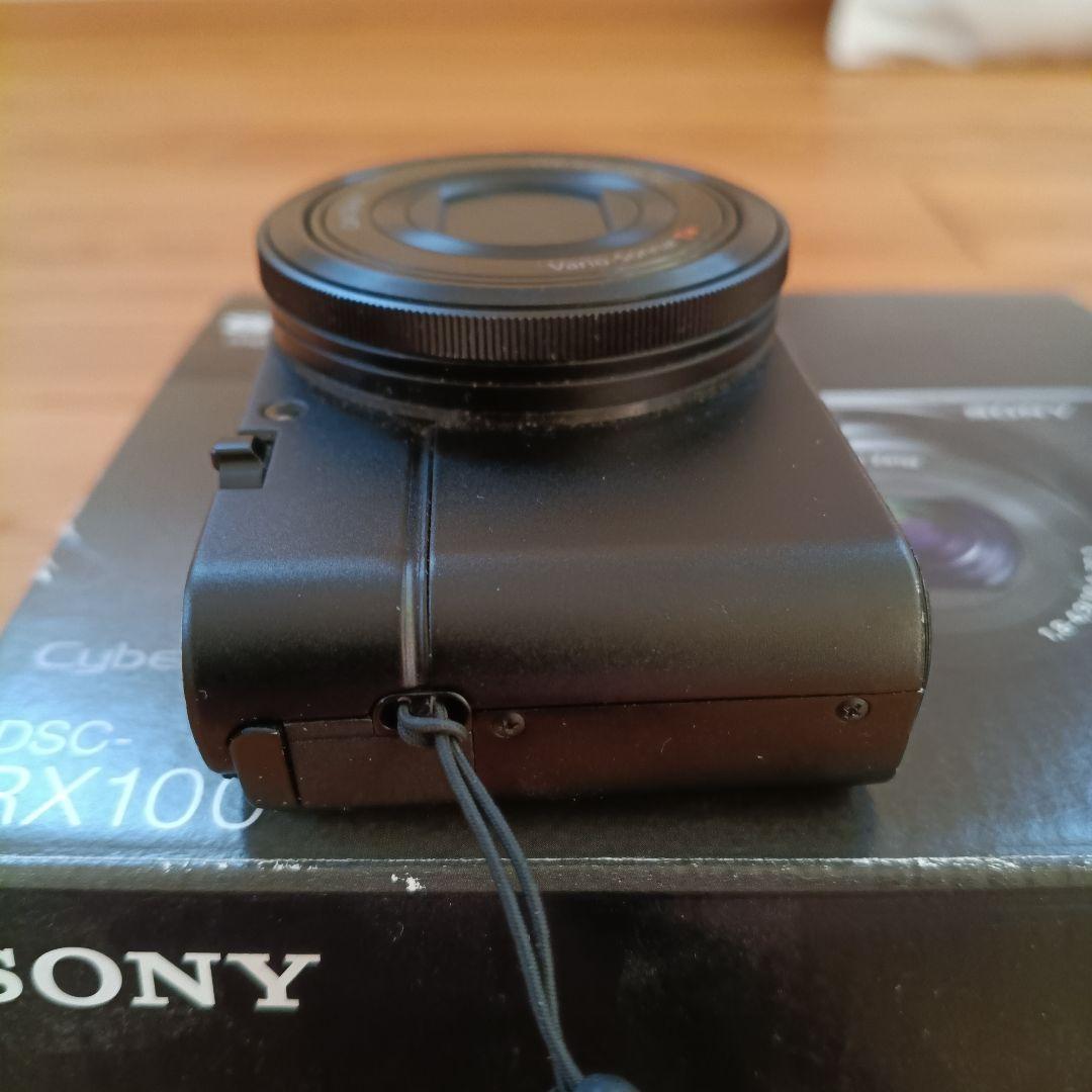 高級コンデジ SONY Cyber-shot DSC-RX100【初代】