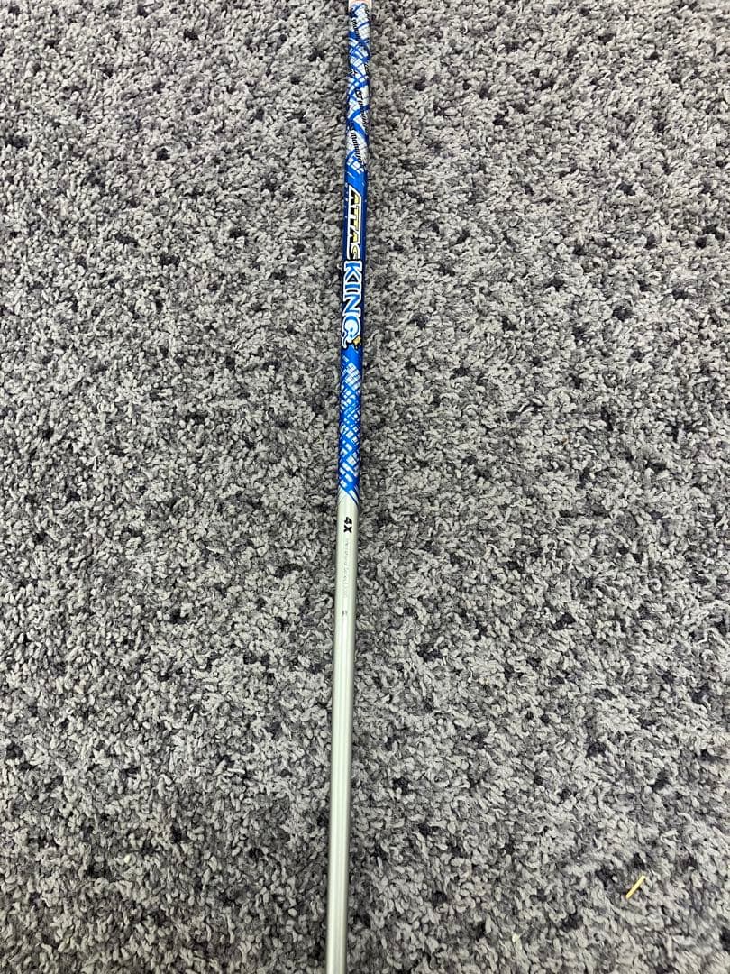 ATTAS KING 4X テーラーメイドスリーブ付き　1W用