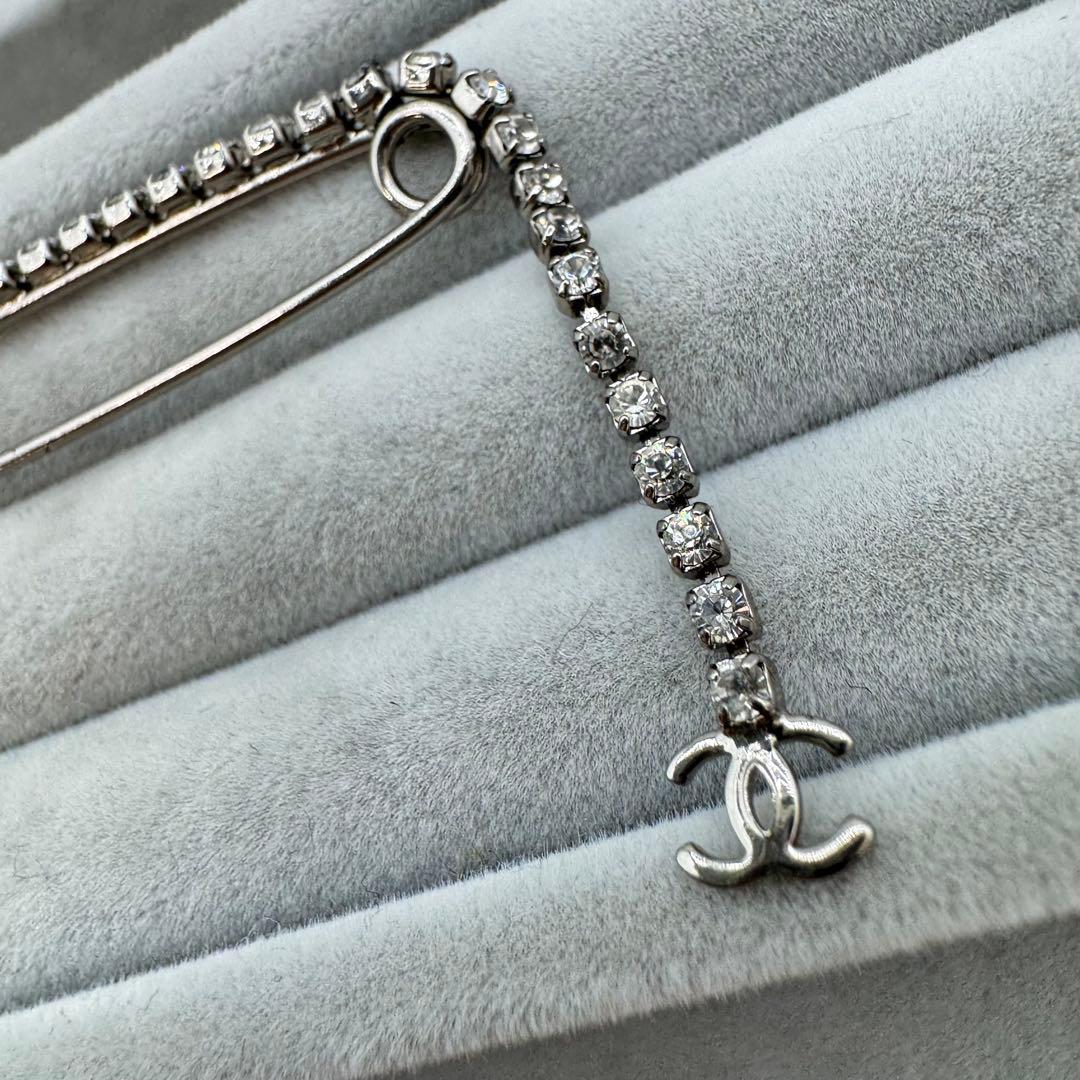 【箱付き】CHANEL ブローチ　安全ピン　ココマーク　ストーン　01P