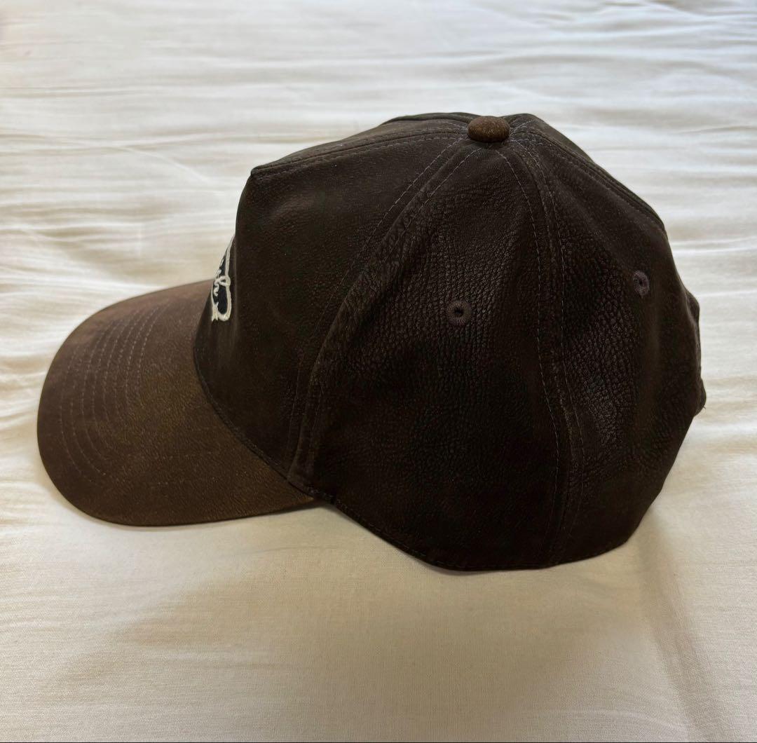 Kith レザー ロゴキャップ ブラウン