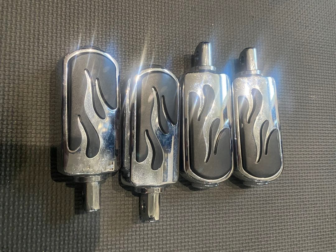 Harley Davidson フットペグ4個セット ソフテイル ブレイクアウト